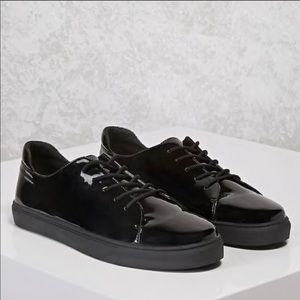Patent Sneakers 🖤